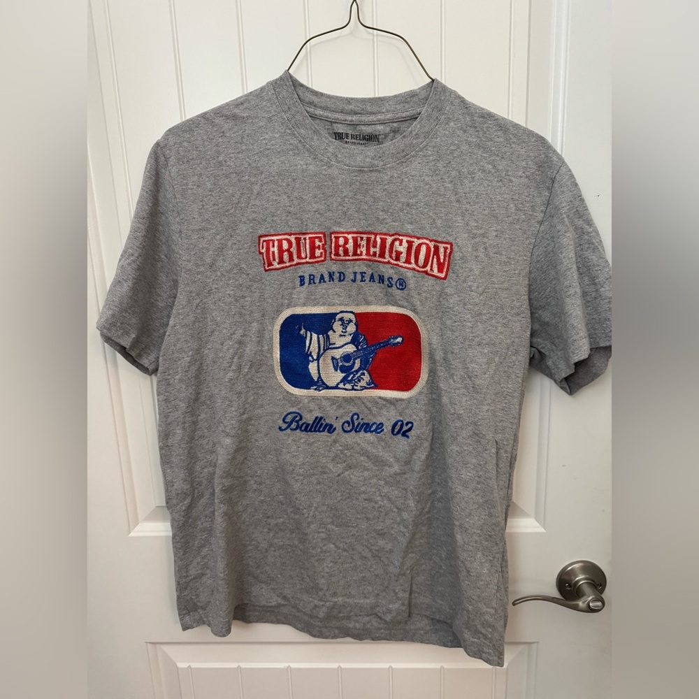 True Religion Ballin’ Since 02 Embroidered Logo T-Shirt | Men’s Medium #E